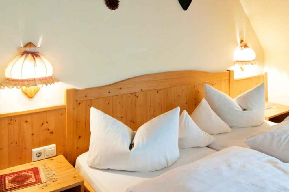 Hotel Gasthof Zur Post Wolfegg Exterior foto