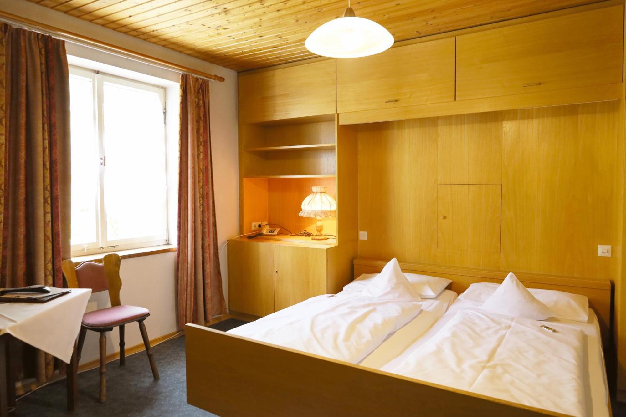 Hotel Gasthof Zur Post Wolfegg Exterior foto