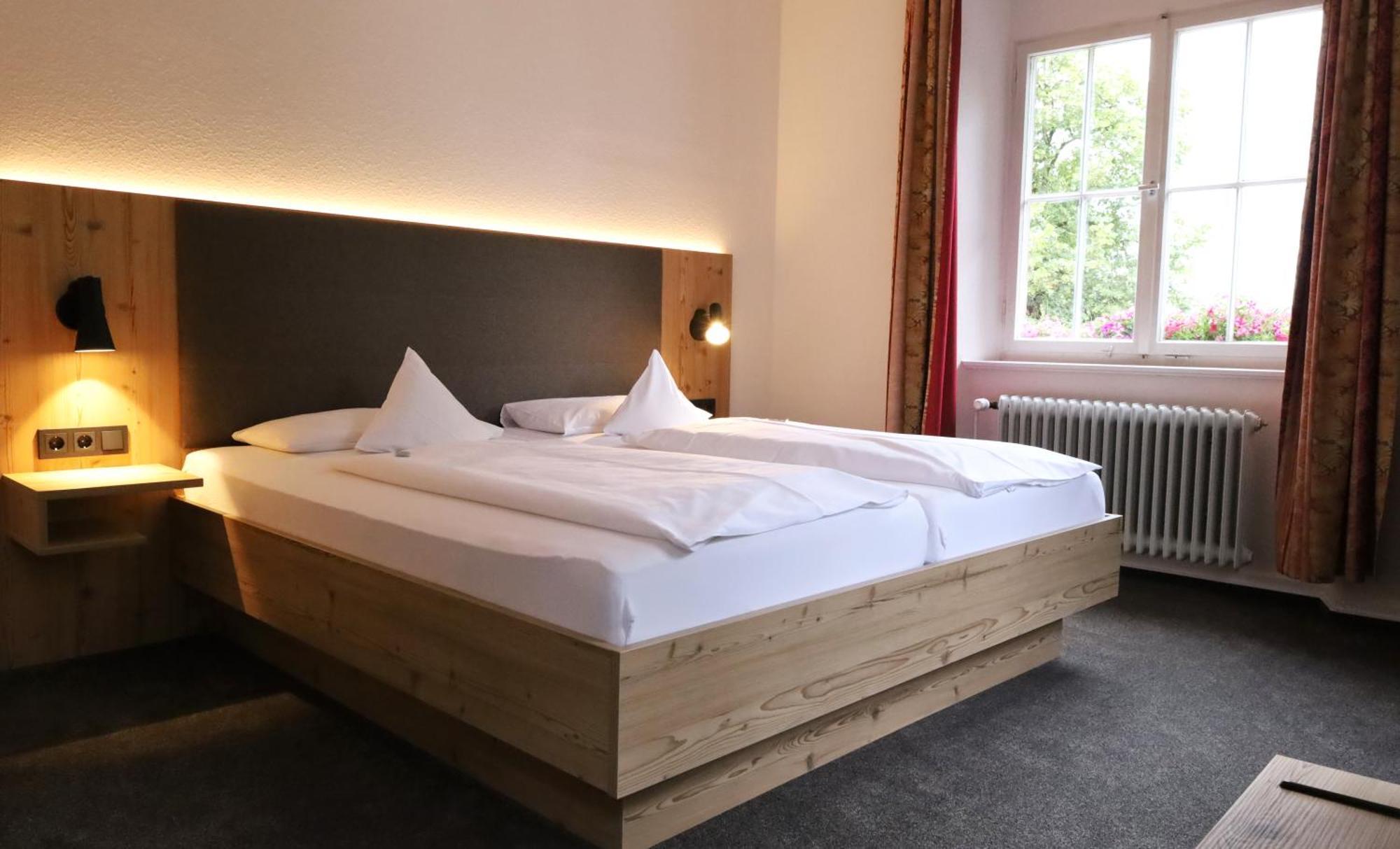 Hotel Gasthof Zur Post Wolfegg Exterior foto