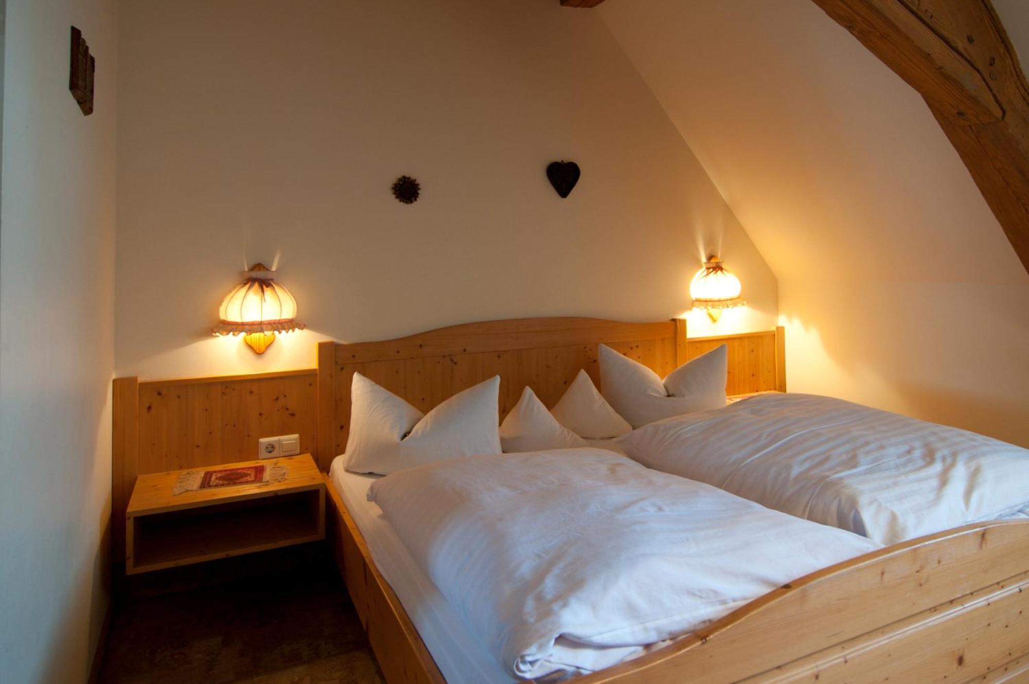 Hotel Gasthof Zur Post Wolfegg Exterior foto